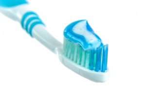 Do whitening toothpastes work?